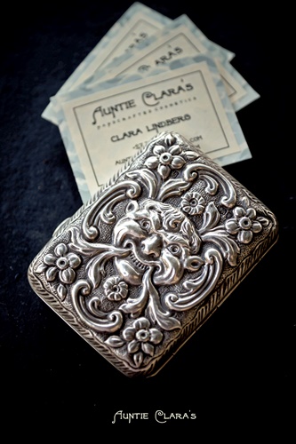 Silver cigarette case by Samuel Jacob, 1887, London
