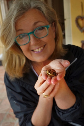 Auntie Clara and the snail